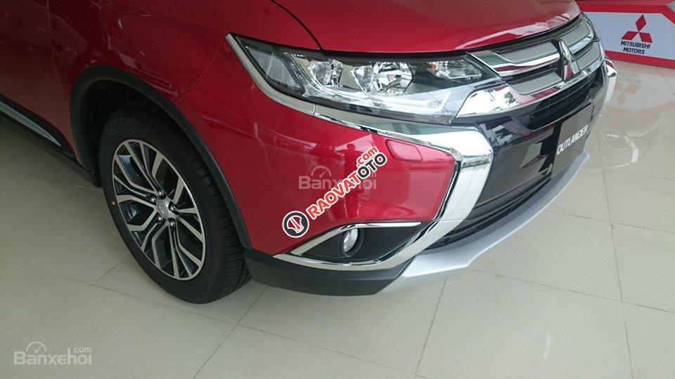 Bán Mitsubishi Outlander 2.0 CVT sản xuất 2017, màu đỏ, nhập khẩu, 941.5 triệu-4