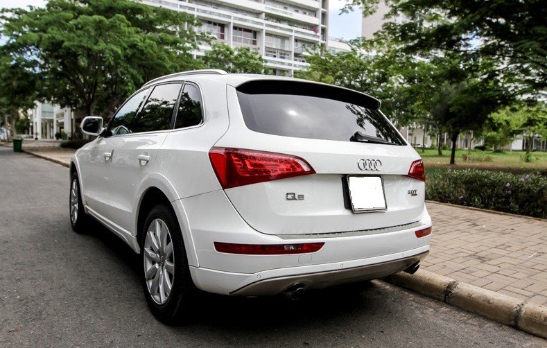 Bán xe Audi Q5 sản xuất 2010, màu trắng, nhập khẩu-2