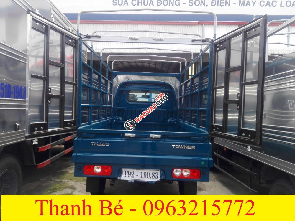 Bán Thaco Towner 990 thùng mui bạt 990kg, phun xăng điện tử, màu xanh, đời 2017-2