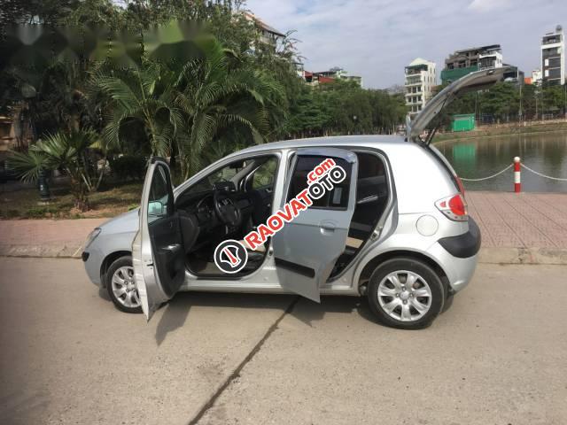 Cần bán xe Hyundai Getz sản xuất 2011, màu bạc, nhập khẩu nguyên chiếc, xe gia đình-2