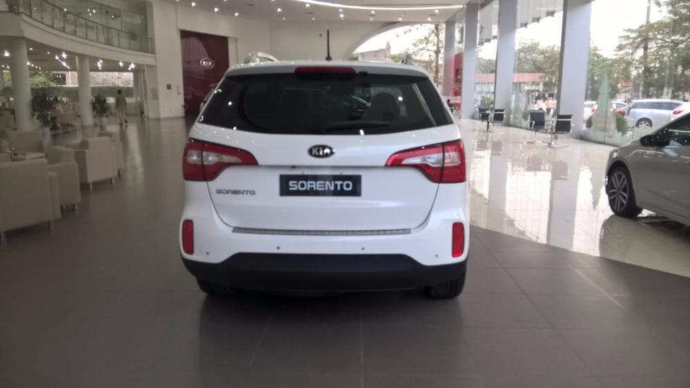 Bán ô tô Kia Sorento sản xuất 2017, màu trắng, nhập khẩu  -4