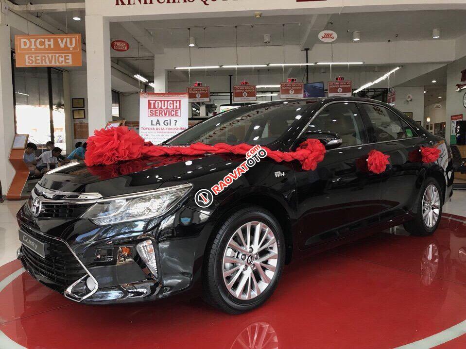 Bán xe Toyota Camry 2.5Q model 2018, màu đen, giao ngay-0