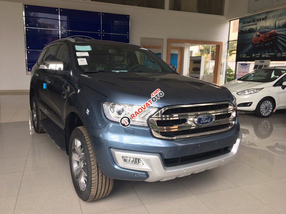 Bán xe Ford Everest, số tự động (xe cao cấp). Giá xe chưa giảm, Hotline báo giá xe rẻ nhất: 097.140.7753-0