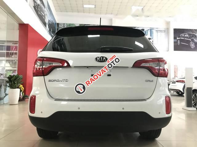 Cần bán xe Kia Sorento năm 2017, màu trắng, giá cạnh tranh-3