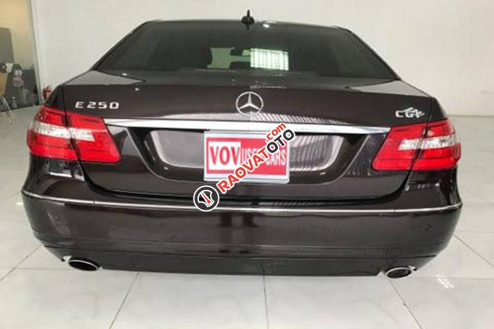 Bán ô tô Mercedes E250 2010, màu đen đẹp như mới-9