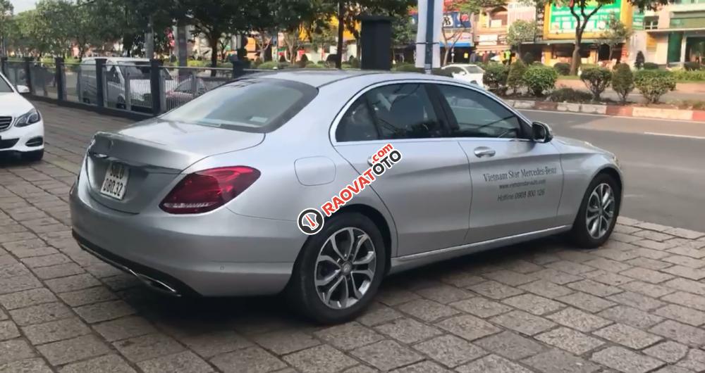 Bán xe Mercedes C200 2016, chỉ trả 360 triệu nhận xe ngay và luôn-3