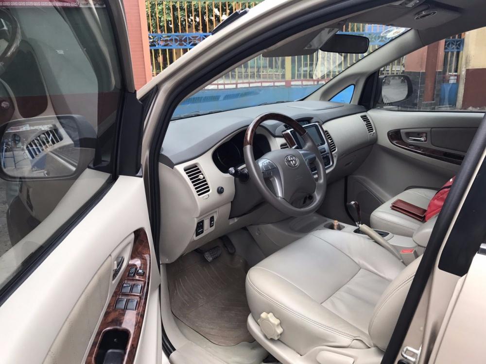 Bán ô tô Toyota Innova đời 2014, nhập khẩu, số tự động-5