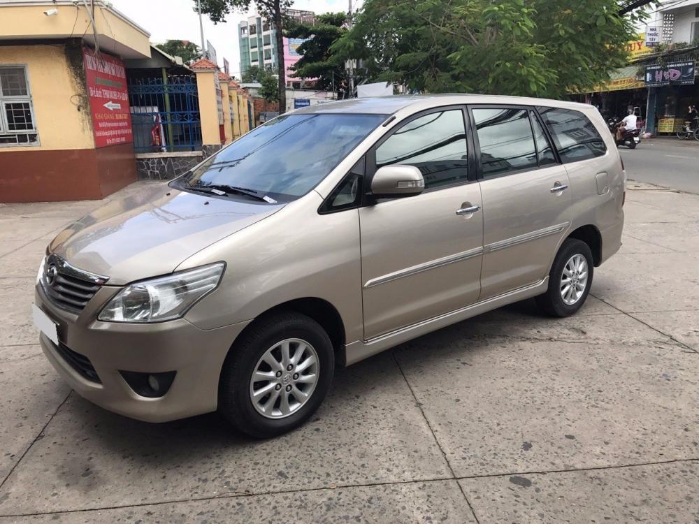 Bán ô tô Toyota Innova đời 2014, nhập khẩu, số tự động-3