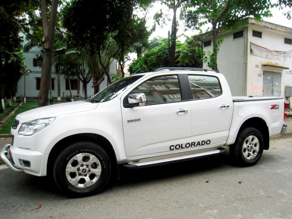 Bán Chevrolet Colorado năm 2016, màu trắng, nhập khẩu chính hãng-1