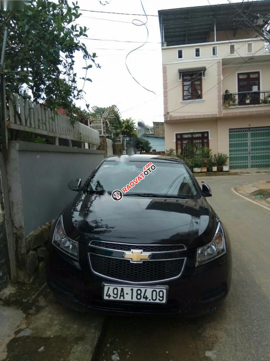 Bán Chevrolet Cruze đời 2010, màu đen chính chủ, giá 295tr-3