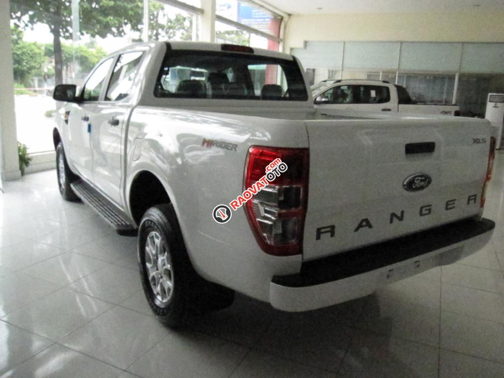 Bán xe Ford Ranger hai cầu, số sàn, giá tốt nhất Tây Ninh, Long An-2