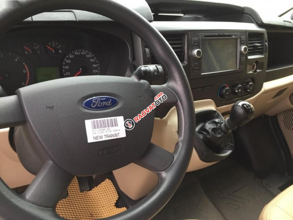 Cần bán Ford Transit 2.4 đời 2017, màu bạc đẹp như mới, 750 triệu-8