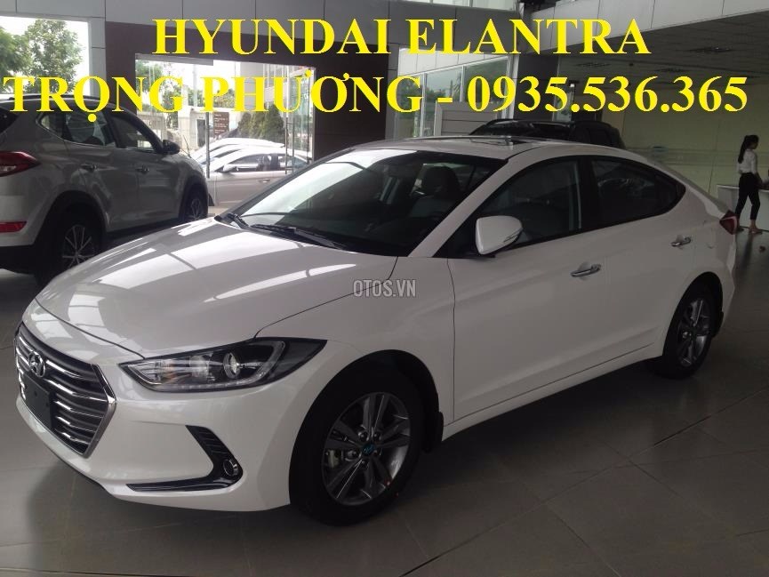 Bán Hyundai Elantra đời 2017, màu trắng, nhập khẩu-8