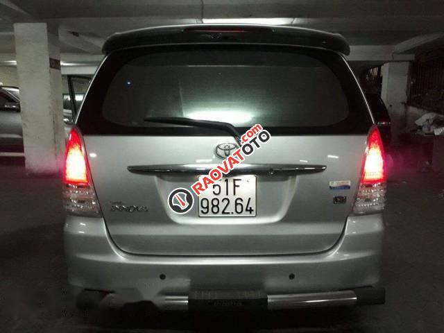 Bán Toyota Innova 2009, màu bạc xe gia đình-5