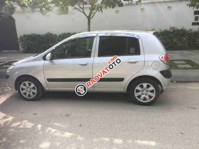 Cần bán xe Hyundai Getz sản xuất 2011, màu bạc, nhập khẩu nguyên chiếc, xe gia đình-4