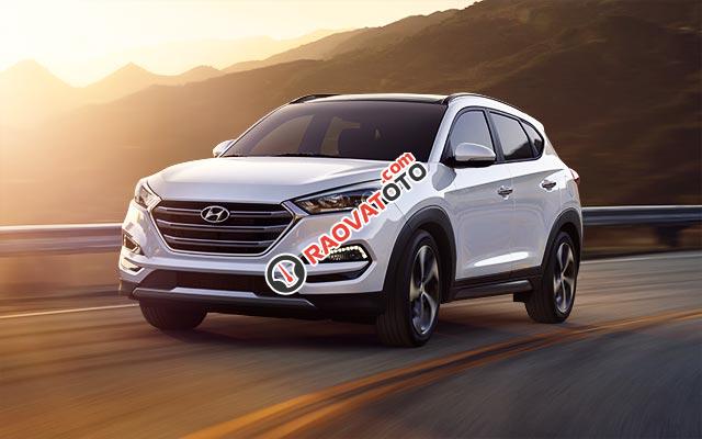 Hyundai Tucson 2018 CKD xe hot, công nghệ T-RDi, KM khủng lên đến 120tr-0