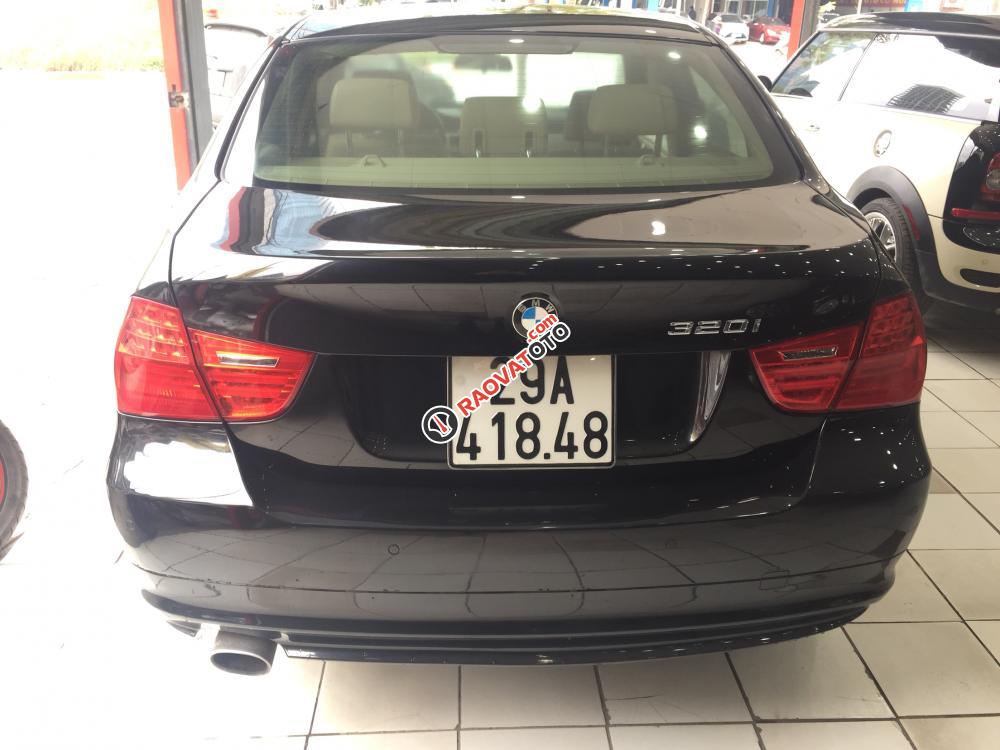 Bán BMW 3 Series đời 2011 màu đen, nhập khẩu nguyên chiếc-2