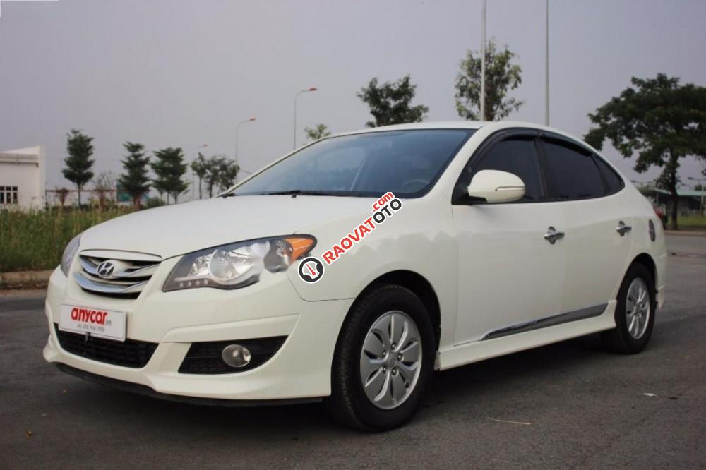 Bán Hyundai Avante 1.6MT sản xuất 2014, màu trắng số sàn-0