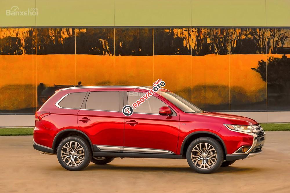 Bán Outlander 2017 xe nhập Nhật nguyên chiếc, giá tốt. 0982.455.567-1