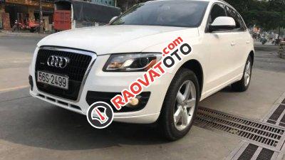 Cần bán xe Audi Q5 3.2 đời 2010, màu trắng chính chủ-6