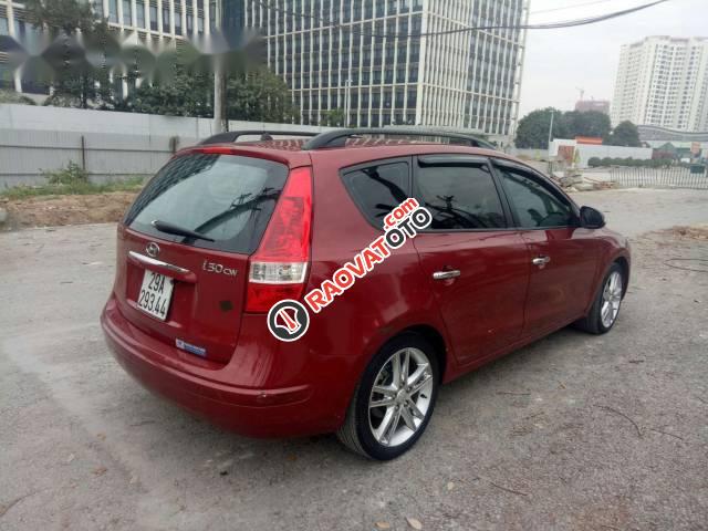 Bán Hyundai i30 CW đời 2010, màu đỏ chính chủ, giá chỉ 395 triệu-1