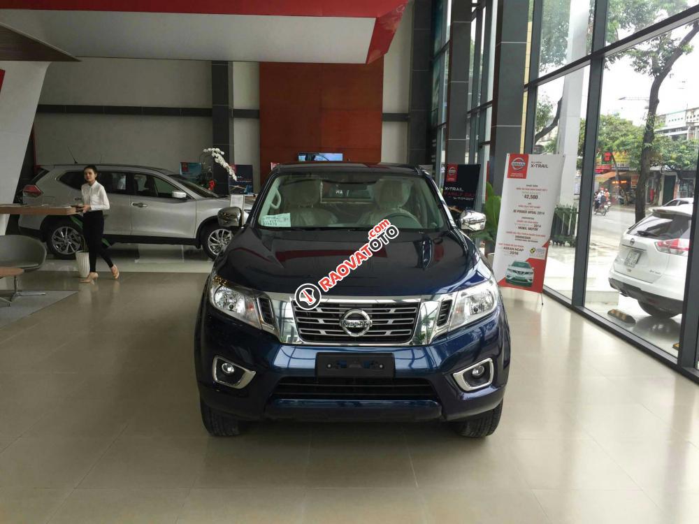 Navara EL 2017 giá cuối năm giảm còn 584tr - Nhiều quà tặng hấp dẫn-0