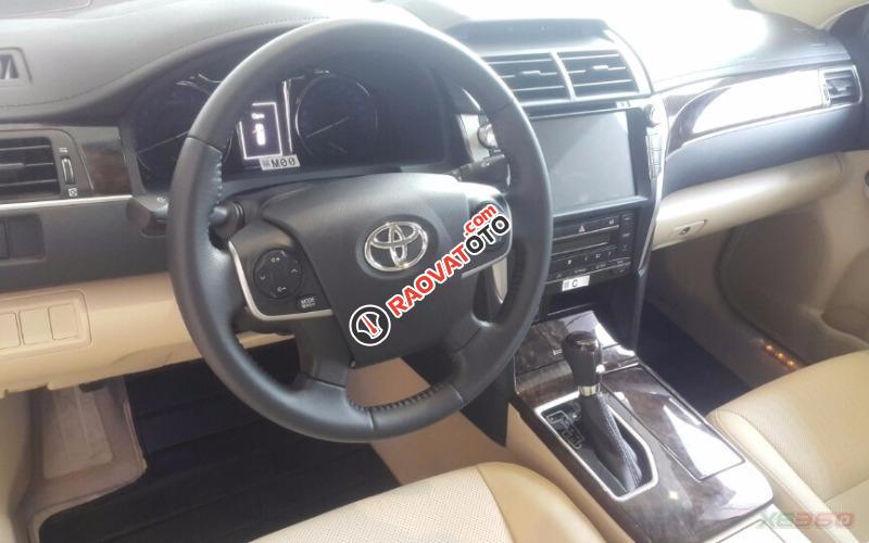 Bán Toyota Camry 2018, khuyến mãi khủng (giá cả, phụ kiện, bảo hiểm, coupon du lịch), có xe giao ngay-4