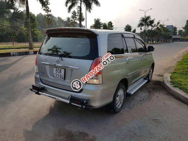 Cần bán lại xe Toyota Innova đời 2008, màu bạc, giá 440tr-3