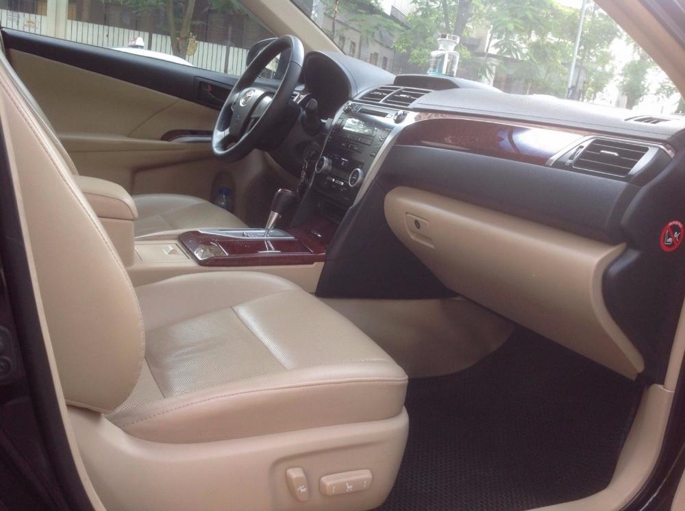 Bán gấp Toyota Camry đời 2014, màu đen, xe nhập-11