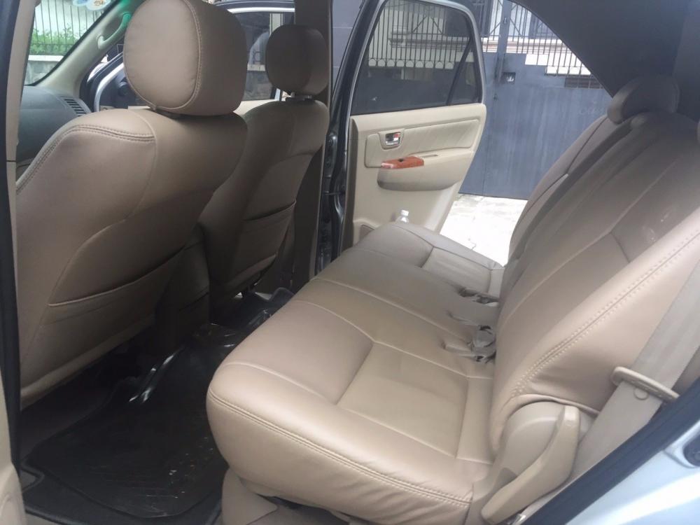 Bán Toyota Fortuner đời 2012, màu bạc, nhập khẩu, số tự động -10