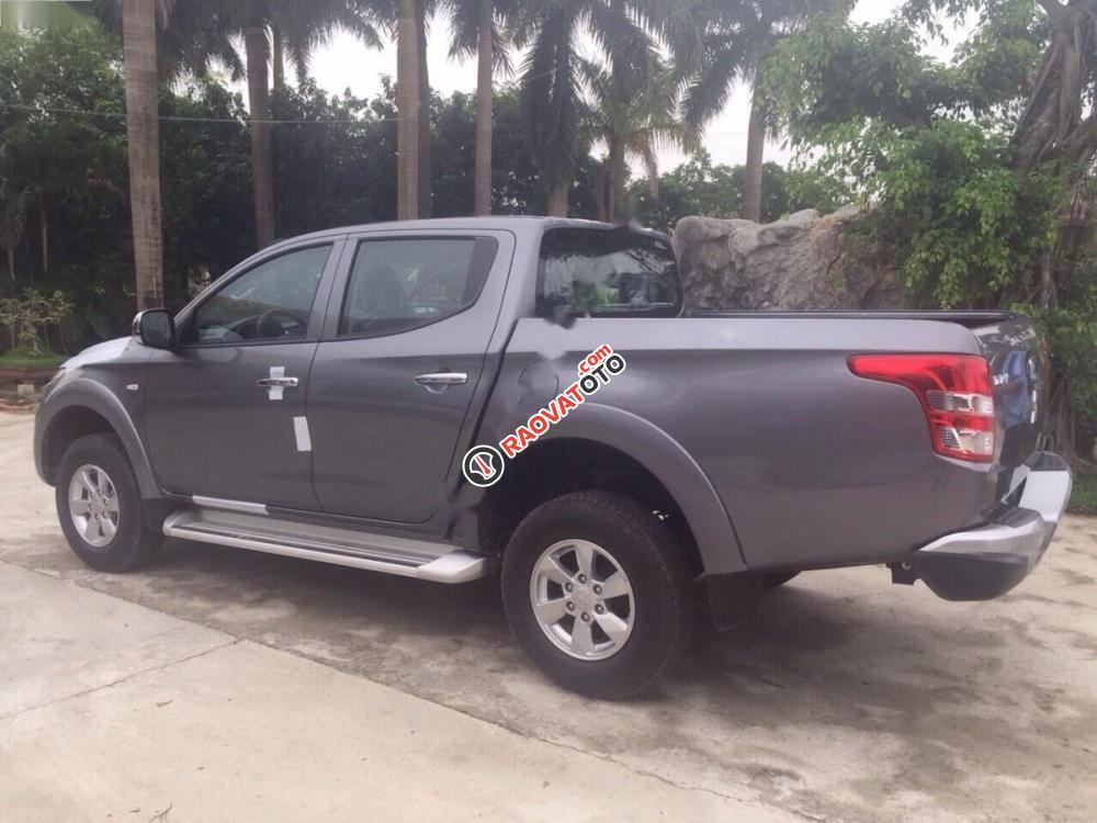 Bán ô tô Mitsubishi Triton 4x2 AT đời 2017, màu xám, nhập từ Thái-3