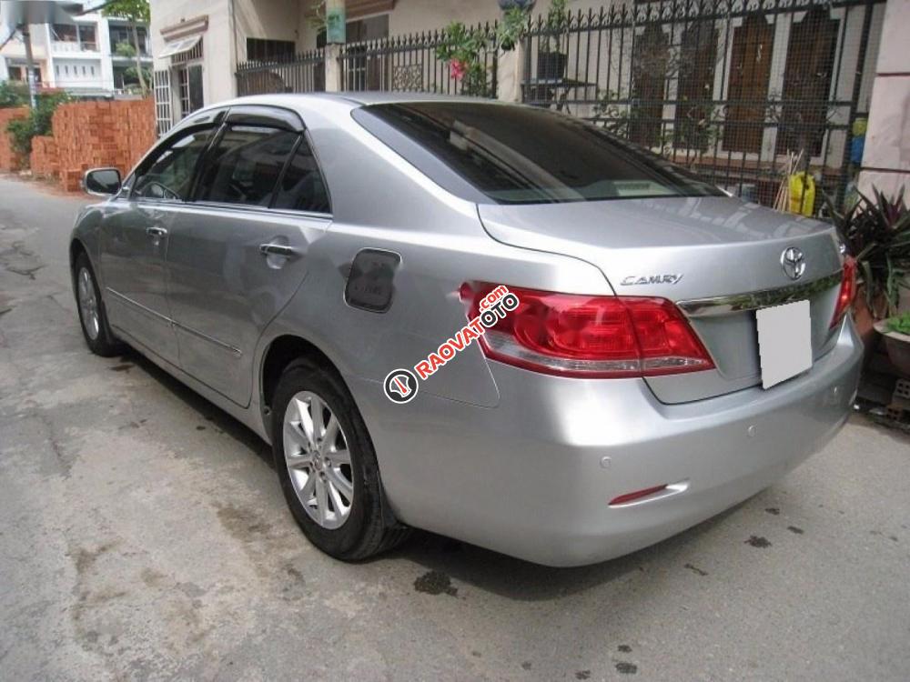 Cần bán gấp Toyota Camry 2.4G đời 2012, màu bạc, giá tốt-6