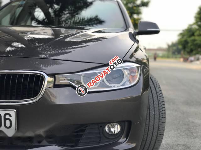 Bán xe BMW 3 Series 320i đời 2012, màu xám chính chủ, 840tr-1