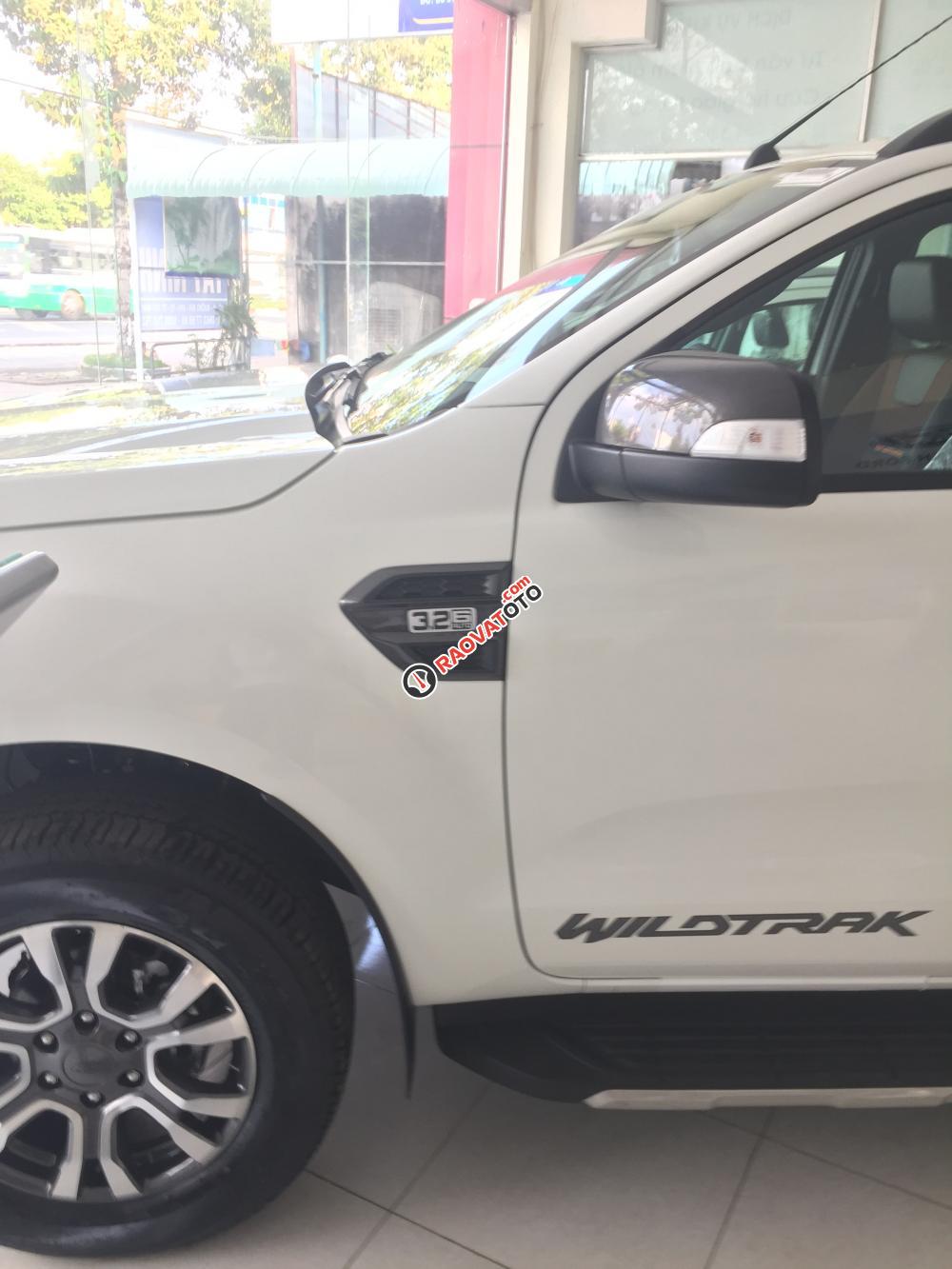 Bán Ford Ranger Wildtrak màu trắng, có xe tại Tây Ninh, giao xe liền-6