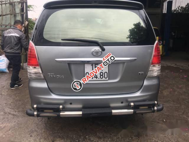 Cần bán xe Toyota Innova đời 2011, giá 525tr-2