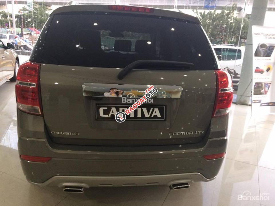 Cần bán xe Chevrolet Captiva Revv LTZ 2.4 AT đời 2017, hỗ trợ vay ngân hàng 80%. Gọi Ms. Lam 0939 19 37 18-1