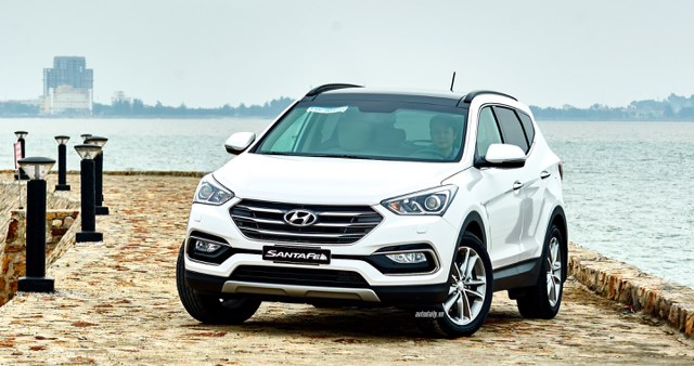 Bán ô tô Hyundai Santa Fe năm 2017, màu trắng, nhập khẩu  -2