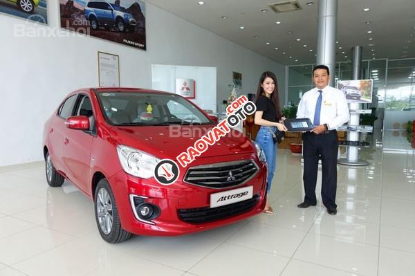 Bán Mitsubishi Attrage 2017, màu đỏ, nhập Thái, khuyến mãi tốt, trả góp, LH 0935445730-5