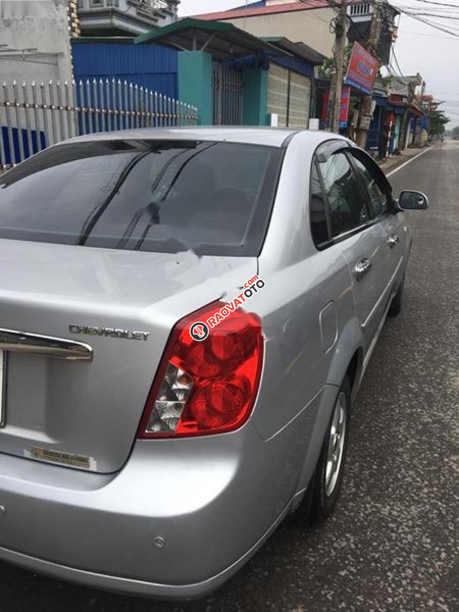 Cần bán lại xe Chevrolet Lacetti 1.6 năm 2012, màu bạc chính chủ, giá 252tr-4