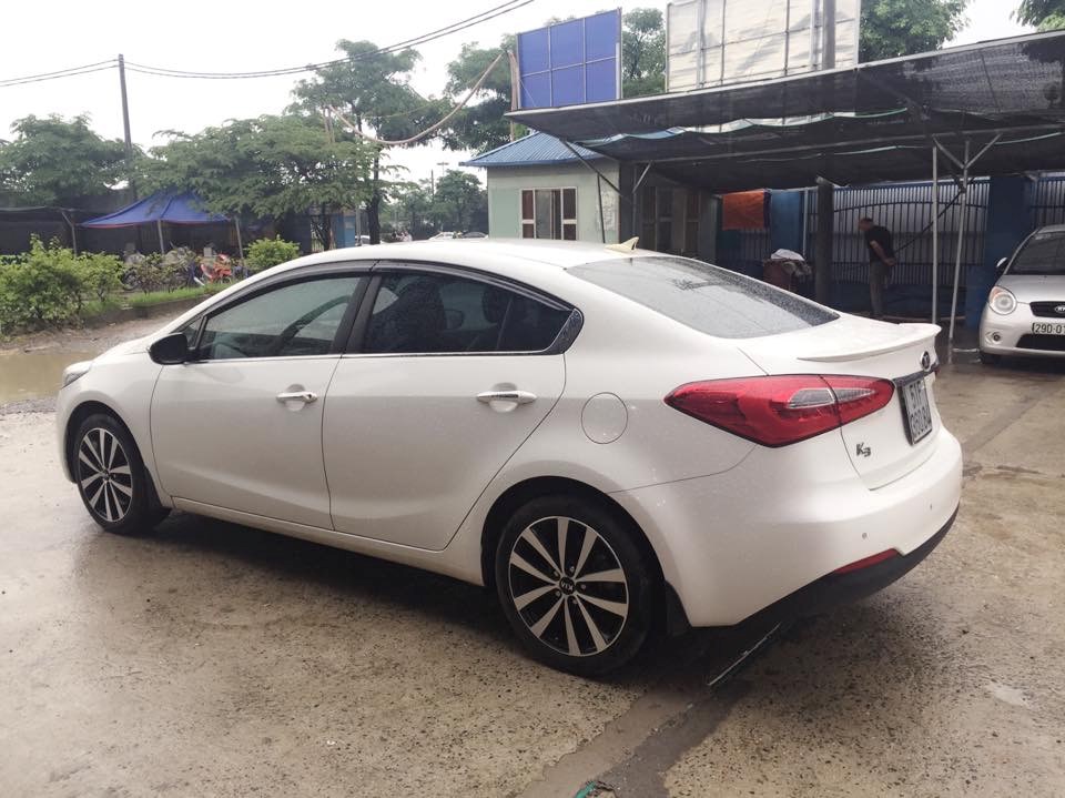 Chính chủ bán gấp Kia K3 1.6AT đời 2015, màu trắng, nhập khẩu-6