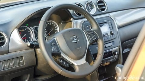 Bán xe Suzuki Vitara đời 2017, nhập khẩu, giá 779tr-10