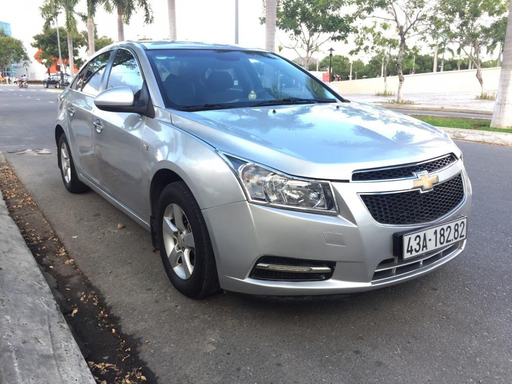 Chính chủ bán xe Chevrolet Cruze đời 2010, màu bạc, nhập khẩu-4