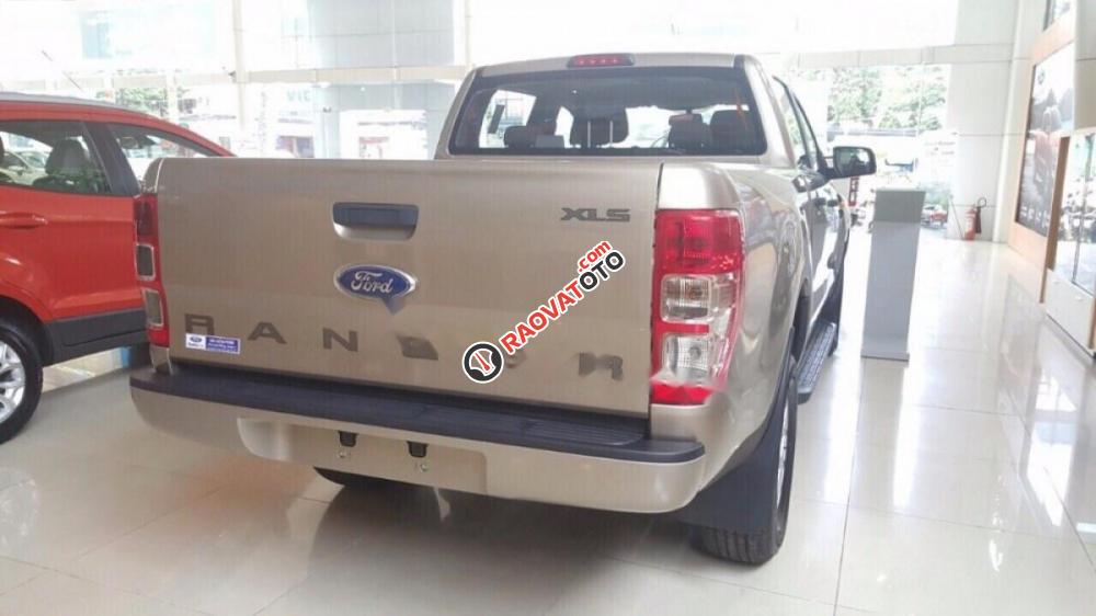 Bán Ford Ranger XLS 2.2L 4x2 AT đời 2017, nhập khẩu nguyên chiếc-4