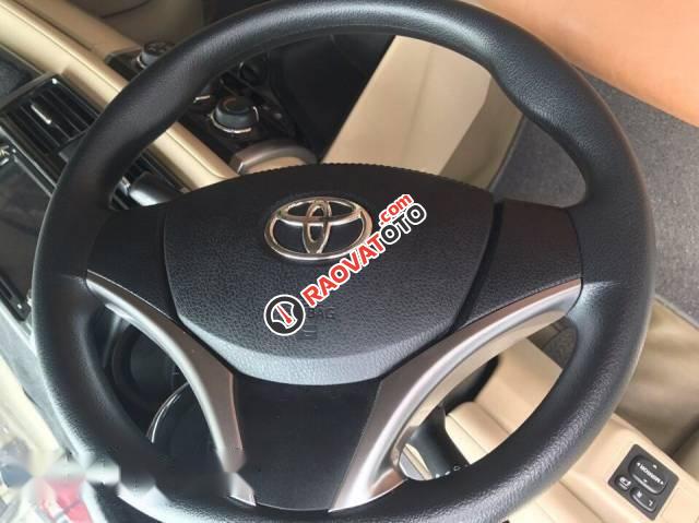 Bán Toyota Vios sản xuất 2016, màu bạc giá cạnh tranh-1