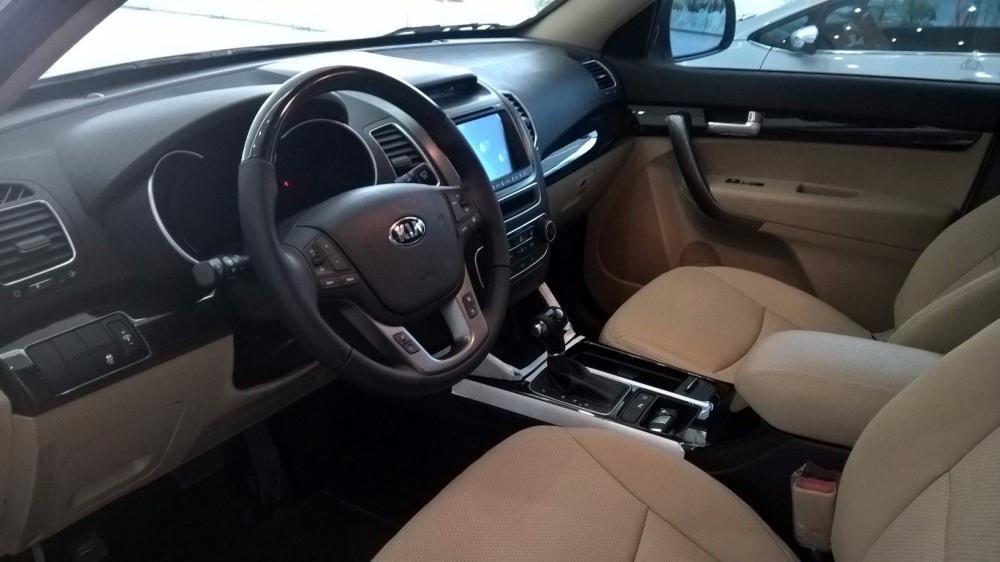 Bán ô tô Kia Sorento sản xuất 2017, màu trắng, nhập khẩu  -2