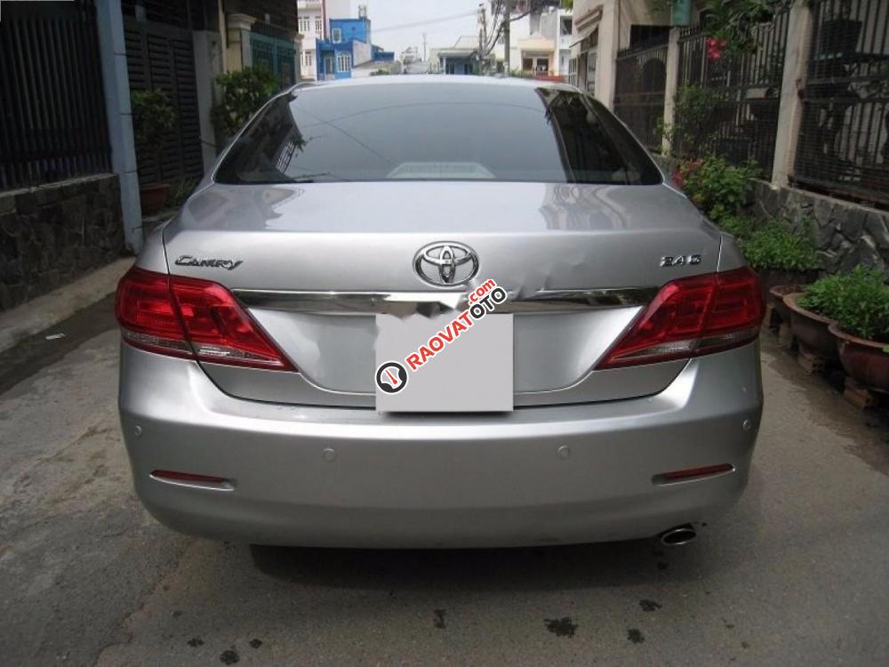 Cần bán gấp Toyota Camry 2.4G đời 2012, màu bạc, giá tốt-0