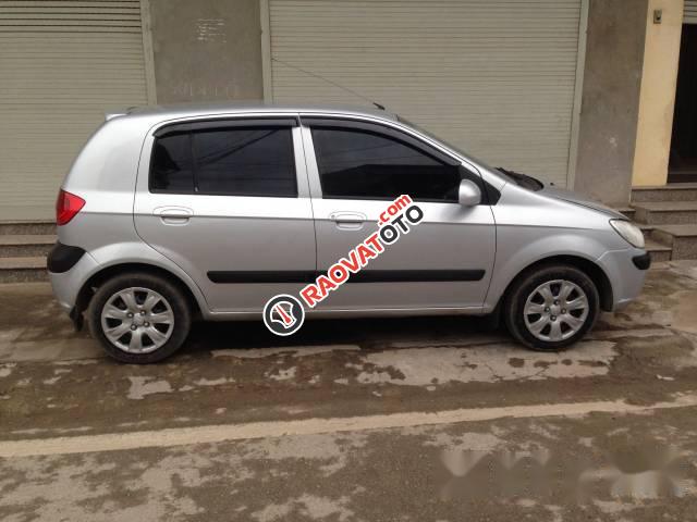 Cần bán Hyundai Getz đời 2009, màu bạc, nhập khẩu nguyên chiếc, xe gia đình-0