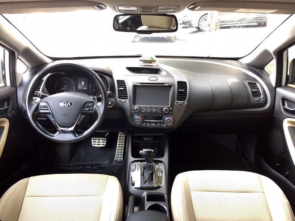 Bán xe Kia Cerato đời 2016, màu trắng, nhập khẩu -3