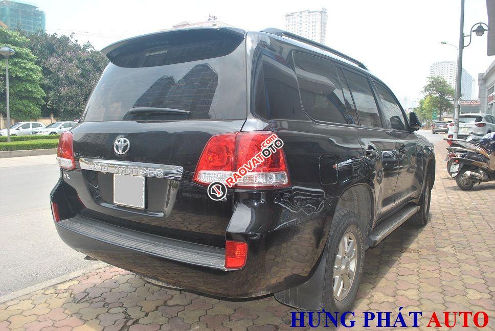 Bán Toyota Land Cruiser VX V8 đời 2011, màu đen, xe nhập-9