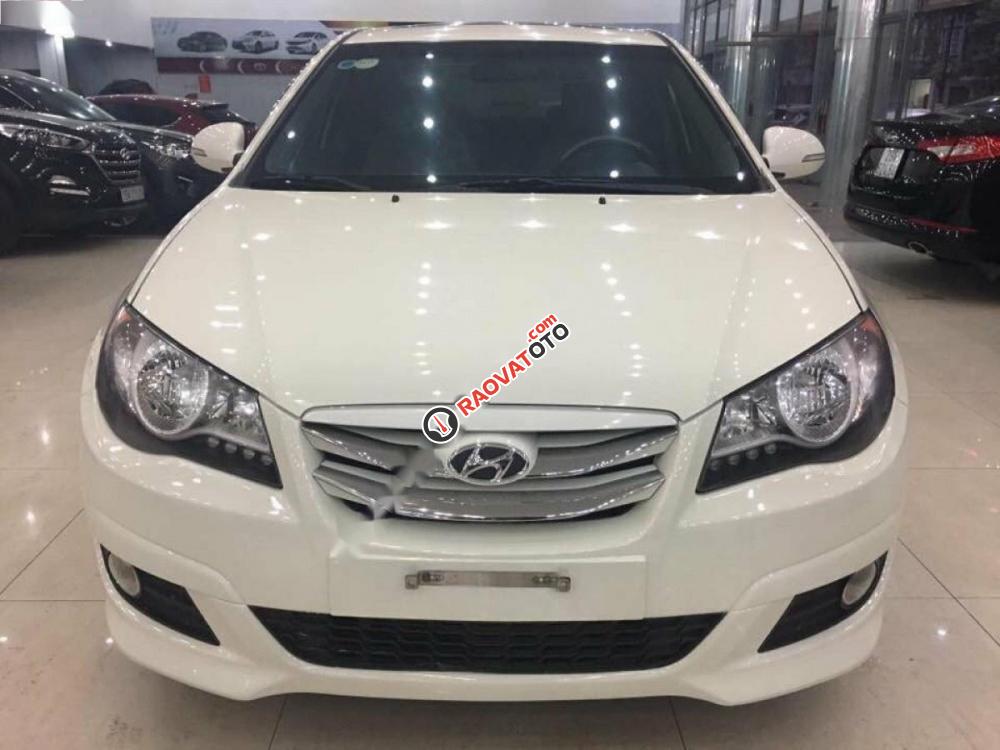 Cần bán lại xe Hyundai Avante 1.6AT sản xuất 2014, màu trắng số tự động-1